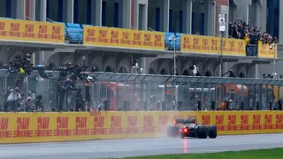 Lewis Hamilton se emocionó hasta las lágrimas tras coronarse por séptima vez en la Fórmula 1