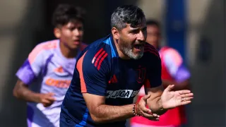 Valladares mueve la pizarra en la U de Chile: el equipo que se perfila ante Coquimbo
