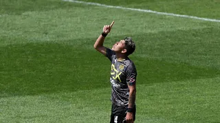 ¡Otra baja en el microciclo! Carlos Palacios fue liberado de la Roja por una lesión muscular