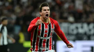 VIDEO: ¡Está encendido! El gran gol de Gonzalo Tapia en Brasil