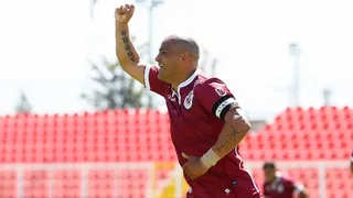 Humberto Suazo llegó a 100 goles en Campeonatos Nacionales