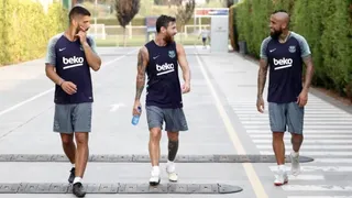Examen PCR en Barcelona: Messi no llegó, Suárez y Vidal, sí