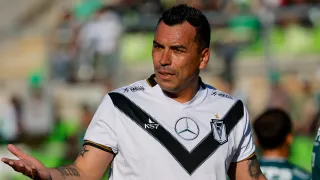 Esteban Paredes recibe objeción tras asumir como DT en Santiago Morning: “No cumple con los requisitos”