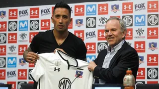 Lucas Barrios en su presentación: Volver a Colo Colo es un sueño hecho realidad