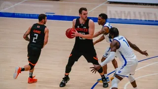 Felipe Haase y Ziomara Morrison lideraron a sus equipos en importantes triunfos