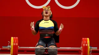 Tamara Salazar le dio a Ecuador una medalla de plata en el levantamiento de pesas
