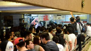 Jaime Valdés lanzó polera que conmemora la estrella 31 de Colo Colo