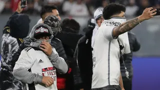 Hinchas de Colo Colo repudiaron a los barristas que suspendieron el partido ante Fortaleza: “Entraron a sacarse selfies”