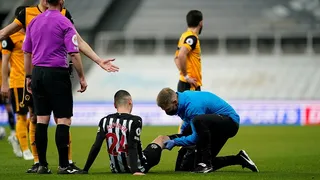 Miguel Almirón se transformó en la primera baja de Paraguay para enfrentar a la Roja