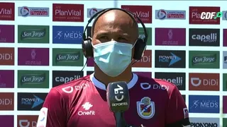 Humberto Suazo se emocionó hasta las lágrimas luego de llegar a 100 goles