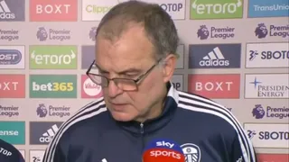 Marcelo Bielsa a periodista tras caída ante Arsenal: “Qué increíble que me haga esa pregunta