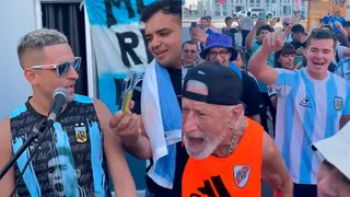 “Chileno, vos la mirás por televisión”: Argentinos recordaron a la Roja en medio del Mundial
