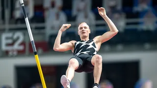 Doble campeón mundial Sam Kendricks quedó fuera de Tokio 2020 por Covid-19