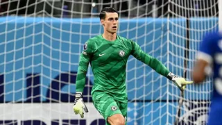 ¿Destino Real Madrid? Kepa quedó fuera de la nómina de Chelsea en el duelo con Liverpool
