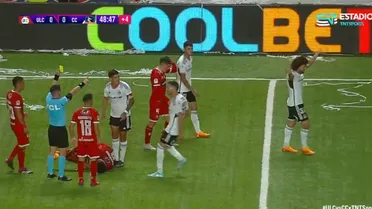 [VIDEO] Falcón fue amonestado por falta a Passerini e ironizó por el cobro del árbitro