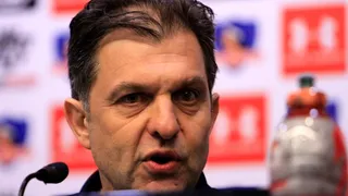 Aníbal Mosa dio un “tirón de orejas” al plantel de Colo Colo tras polémica fiesta en un bar