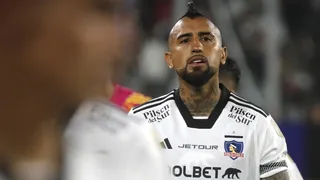 Almirón confirmó presencia de Vidal en el Superclásico