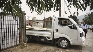 La Calera hizo donación a familias afectadas por incendio y regaló huevos de chocolate en hogar de menores