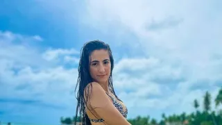 Valentina Toro encandiló a sus seguidores con sesión en traje de baño en República Dominicana