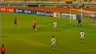Un afortunado gol de Cristián Montecinos selló triunfo de Chile sobre Venezuela en la Copa América 2001