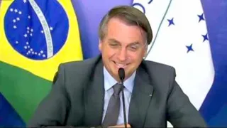 Con “manito” incluida: Bolsonaro aseguró que Brasil ganará 5-0 a Argentina en la Copa América