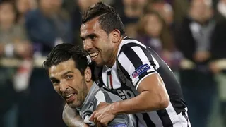 El cariñoso saludo de Buffon a Tévez antes del River-Boca: Me gustaría verte feliz
