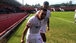 Huracán rescató agónico empate ante Newell’s Old Boys en el fútbol argentino
