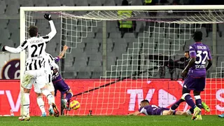 El agónico autogol de Lorenzo Venuti que provocó el triunfo de Juventus sobre Fiorentina en Copa Italia