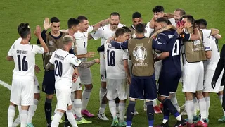 Italia superó a Turquía en el duelo inaugural de la Eurocopa y sumó 28 partidos sin perder