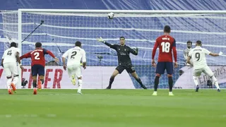 Benzema mandó un penal al travesaño y Real Madrid resignó un empate contra Osasuna