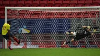 Emiliano Martínez se disculpó con Yerry Mina: Lo de hablar fue algo para hacerme fuerte