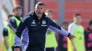 Colo Colo golpeado por las bajas: Jorge Almirón cambia de esquema para el Superclásico