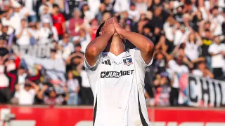 “Es un escándalo”: El delantero de los US$ 1,2 millones que Colo Colo desechó y hoy es goleador en el extranjero