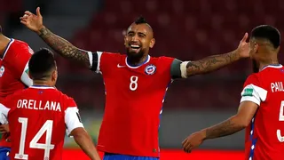 Arturo Vidal superó a Carlos Caszely y se transformó en el quinto goleador histórico de la Roja