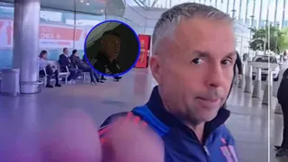 ¿Se burló de Almirón? El particular gesto de Gustavo Álvarez a una cámara