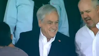 Presidente Sebastián Piñera llegó a San Carlos para ver el clásico universitario