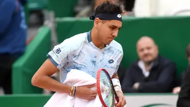 Alejandro Tabilo es frenado por Popyrin y se despide de Roland Garros