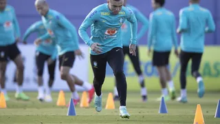 Brasil trabajó penales en su último entrenamiento antes de medirse a Chile