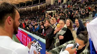 El notable gesto de Gabriel Suazo con hincha chilena tras ser figura en Toulouse