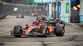 Carlos Sainz se adjudicó la pole position en el GP de Singapur