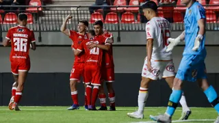 La Calera goleó a Unión Española y dio un paso hacia la Sudamericana