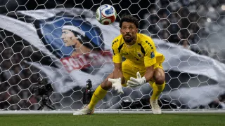 Colo Colo arriesga papelón: pide la “Ley Vozinha” y el fichaje peligra