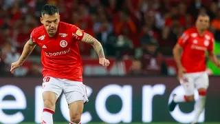 Inter de Charles Aránguiz desafía a Fluminense en la primera semifinal de la Libertadores