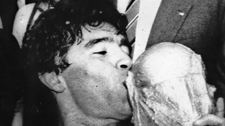 “Me van a tener que disculpar”: El emotivo texto de Eduardo Sacheri a Maradona