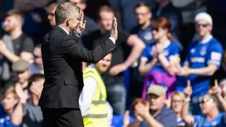 Solskjaer tras dura derrota de Manchester United: Pido disculpas a los hinchas por la decepción