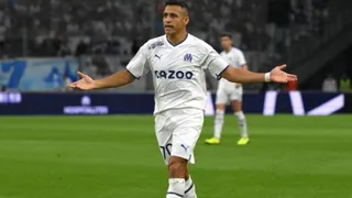 Alexis Sánchez fue incluido en el equipo de la fecha en la Ligue 1 y fue elogiado por la prensa