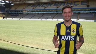 Alemán Max Kruse fichó por el equipo de Mauricio Isla pese a que manejó oferta de Liverpool
