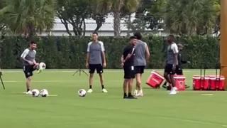 [VIDEO] Pura calidad: La viral práctica de Inter Miami con Messi y Busquets a la cabeza