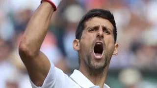 Novak Djokovic superó a su “bestia negra” Roberto Bautista y avanzó a la final de Wimbledon
