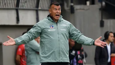 ¿Y los jóvenes? Jorge Almirón tiene sumido a Colo Colo en una gran DEUDA que podría costar caro